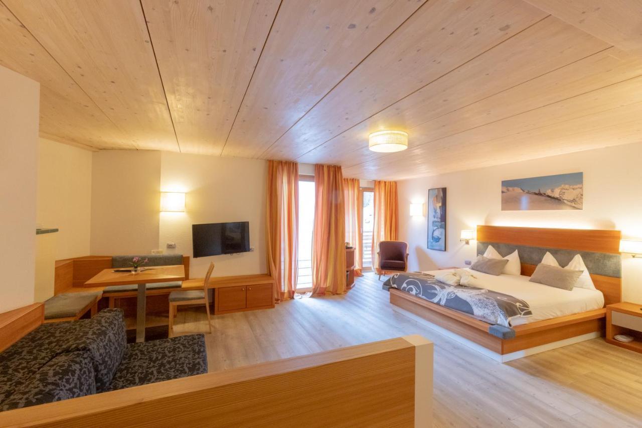 Berghotel Miramonti تيزيرو المظهر الخارجي الصورة